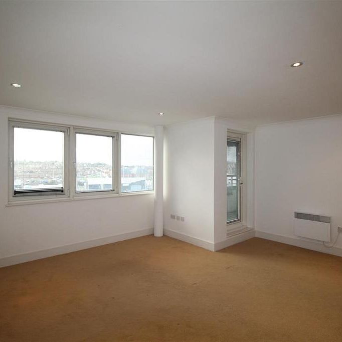 3 bedroom apartment to rent - Photo 1