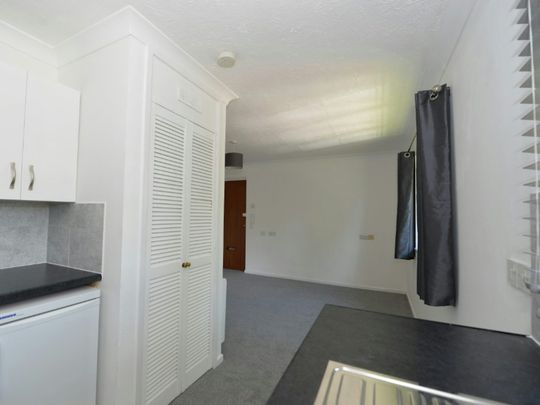 Studio flat to rent on - Photo 1