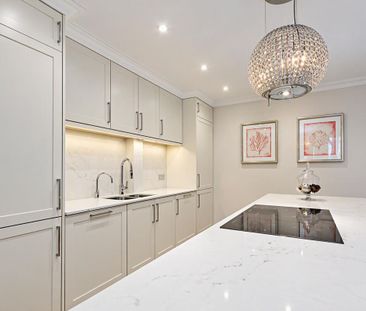 Beautifully presented two-bedroom apartment in Kensington - Photo 6