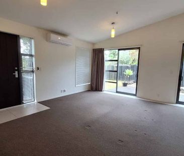 Contemporary Townhouse - Photo 1
