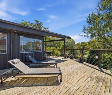 Stylish Contemporary Living in Macmasters Beach - Fully Furnished 6... - Photo 4