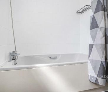1 bedroom semi-detached house to rent - Photo 5