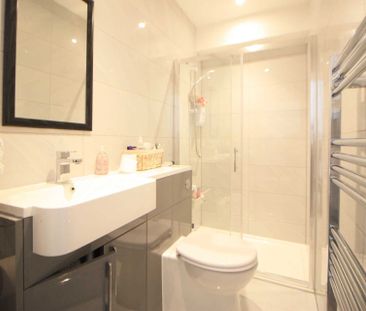 Price £1,350 pcm - Available Now - Unfurnished - Photo 5