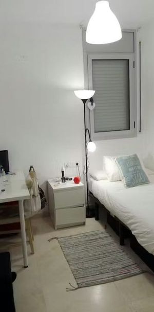 Carrer de la Llacuna, Barcelona, Catalonia 08018 - Photo 1