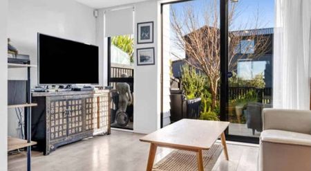 2BR House in McLennan Park- Papakura - Photo 3