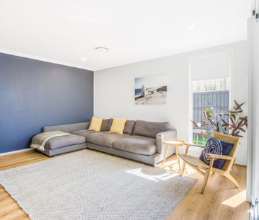 Fully Furnished Coastal Dream in Award Winning Estate! 7 Month Leas... - Photo 3