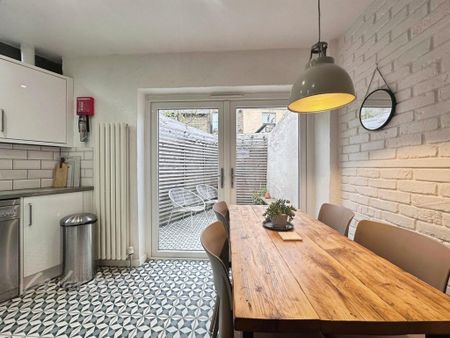 2 bedroom end of terrace house to rent - Photo 2