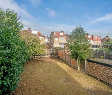 3 bedroom semi-detached house to rent - Photo 6