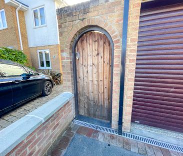 1 Bedroom Flat To Rent in Talbot Village - £730 pcm Tenancy Info - Photo 6