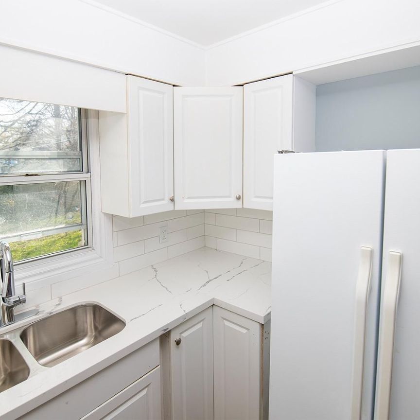 For Lease - 32 Wistow Street, London East, Ontario - Photo 1