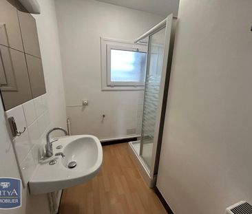 Location Appartement 3 pièces 62m² LAVAL 53000 - Photo 5