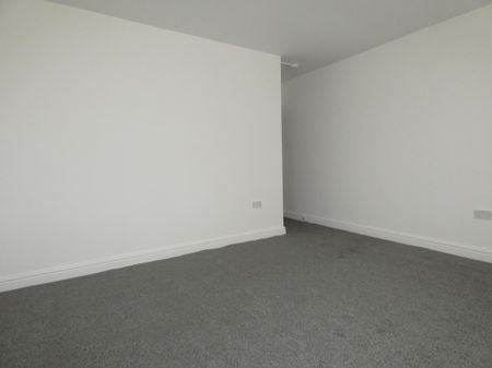 Reads Avenue Flat 5 - Photo 4