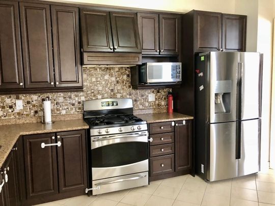 For Lease - 4 Kerrigan Drive Unit# Main, Brampton, Ontario - Photo 1