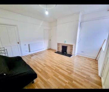 3 Bed Terraced House, Elmham Road, S9 - Photo 2