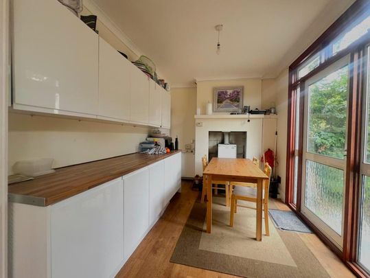 4 bedroom house share to rent - Photo 1