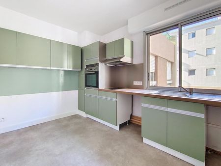 Location Appartement 2 pièces 53m² PERPIGNAN 66000 - Photo 5