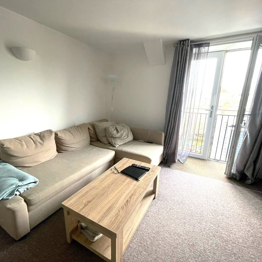 Kingston Road, Taunton - Photo 1