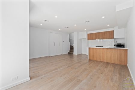 3/3 Lowrie Street, Dickson ACT 2602 - Townhouse For Rent | Domain - Photo 4