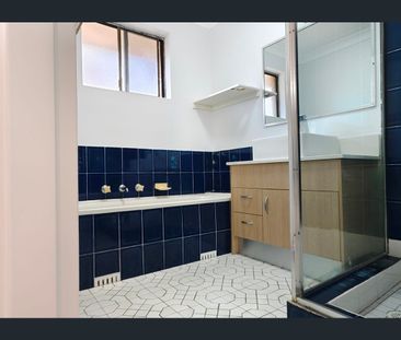 CONVENIENTLY LOCATED! - Photo 5