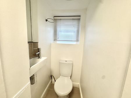 Kensington Gardens Square, Bayswater, W2 - Photo 5