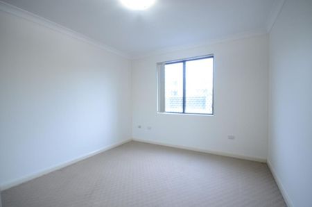 2 Bedroom Apartment in Handy Location&excl; - Photo 3