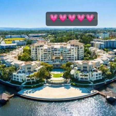 Varsity Lakes - Photo 3