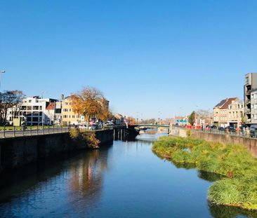 Renovatie aan het water met 3 slaapkamers en terras CONTRACT BEPAAL... - Photo 1