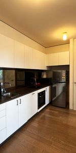 Modern Apartment in the Heart of Blackburn! - Photo 3