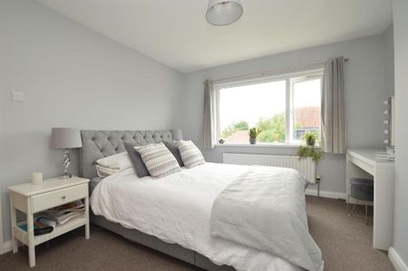 30 Rochester Road, Belfast, BT6 9LJ - Photo 4