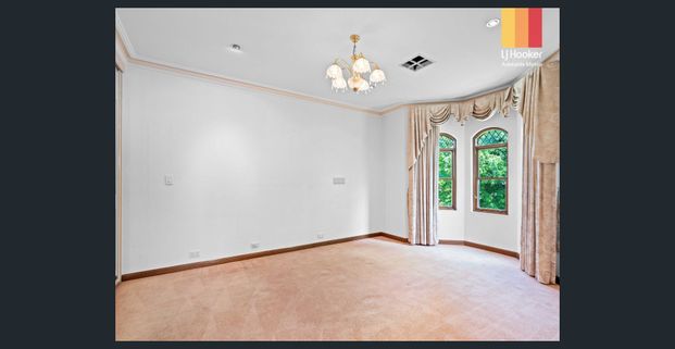 Large Family Home in a Prime St Peters Location - Photo 1