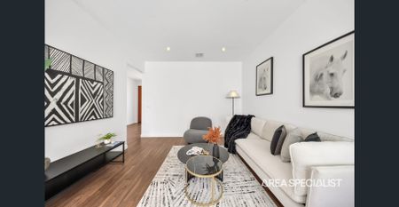 Modern Family home near all the amenities!!! - Photo 5