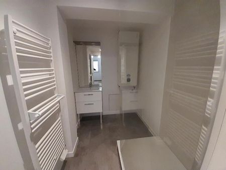 Location Appartement 2 pièces 30m² CHALON SUR SAONE 71100 - Photo 4