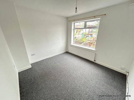 Buxted Road, Oldham, OL1 4LP - Photo 5