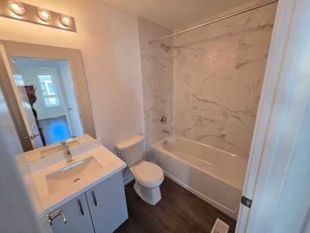 For Lease - 70 Kenesky Drive Unit# 31, Hamilton, Ontario - Photo 4