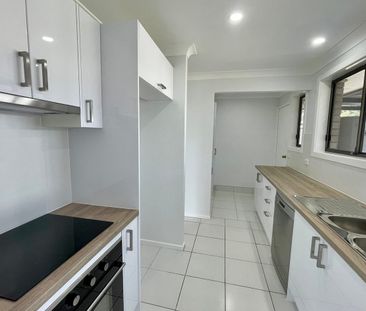 4 Bedroom Home Updated Throughout - Photo 6