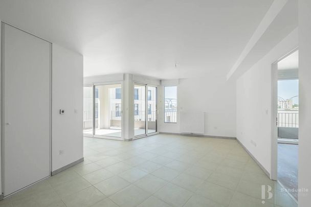 Rental Apartment Bordeaux Saint-Jean - Photo 1