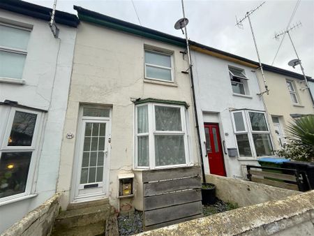 2 bedroom terraced house to rent - Photo 2