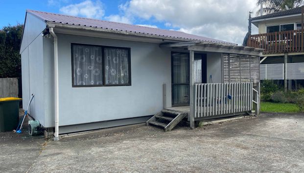 Te Atatu south - 1 bedroom - Photo 1