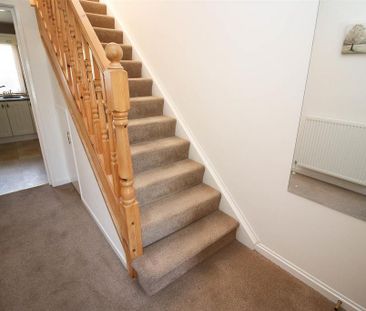 3 bedroom semi-detached house to rent - Photo 5