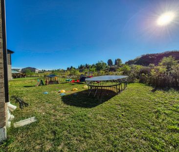 For Lease - 153 Otterbein Road, Kitchener, Ontario - Photo 3