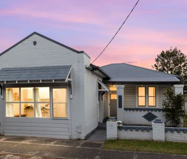 Private one bedroom flat attached to character home. Great location - Photo 1