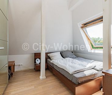 Schöne, großzügige Dachgeschosswohnung mit Dachterrasse und Duplexstellplatz in Hamburg-Ottensen - Photo 5