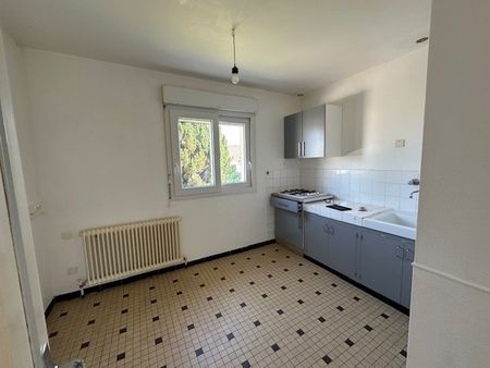 Location Maison 3 pièces 64m² ST BERTHEVIN 53940 - Photo 3