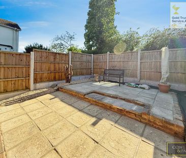 CYGNET COURT, WICKFORD - Photo 6
