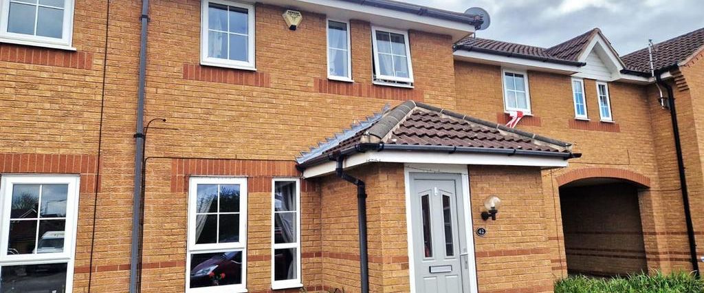 3 bedroom terraced house to rent - Photo 1