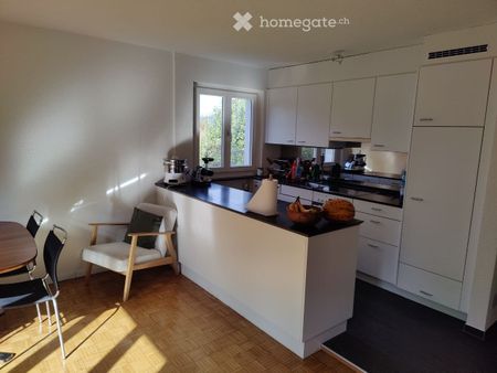Schöne 2 Zimmer Wohnung an grüner, ruhiger Lage in Kilchberg - Photo 3