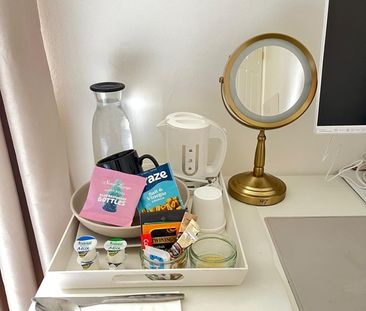 Room in a Shared Flat, Monmouth Grove, TW8 - Photo 1