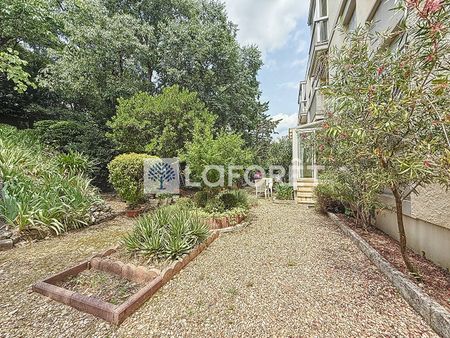 Apartment - Photo 2