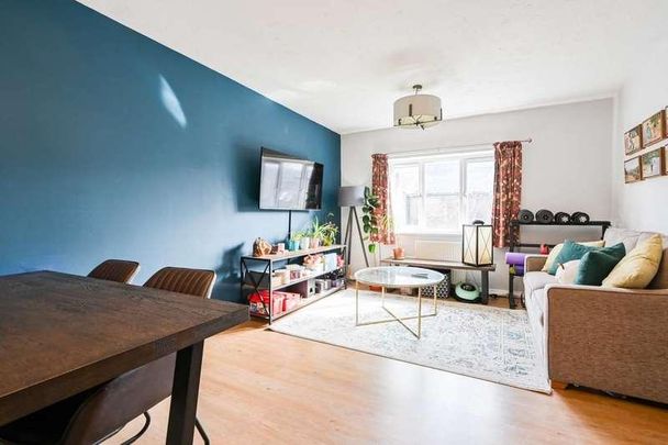 Hewison Street, Bow, E3 - Photo 1