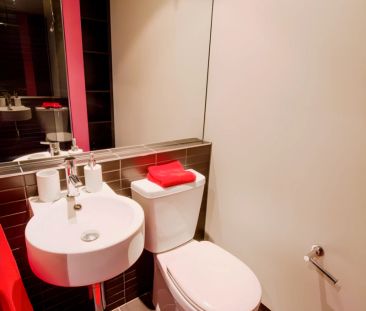 Large west Studio - Photo 4